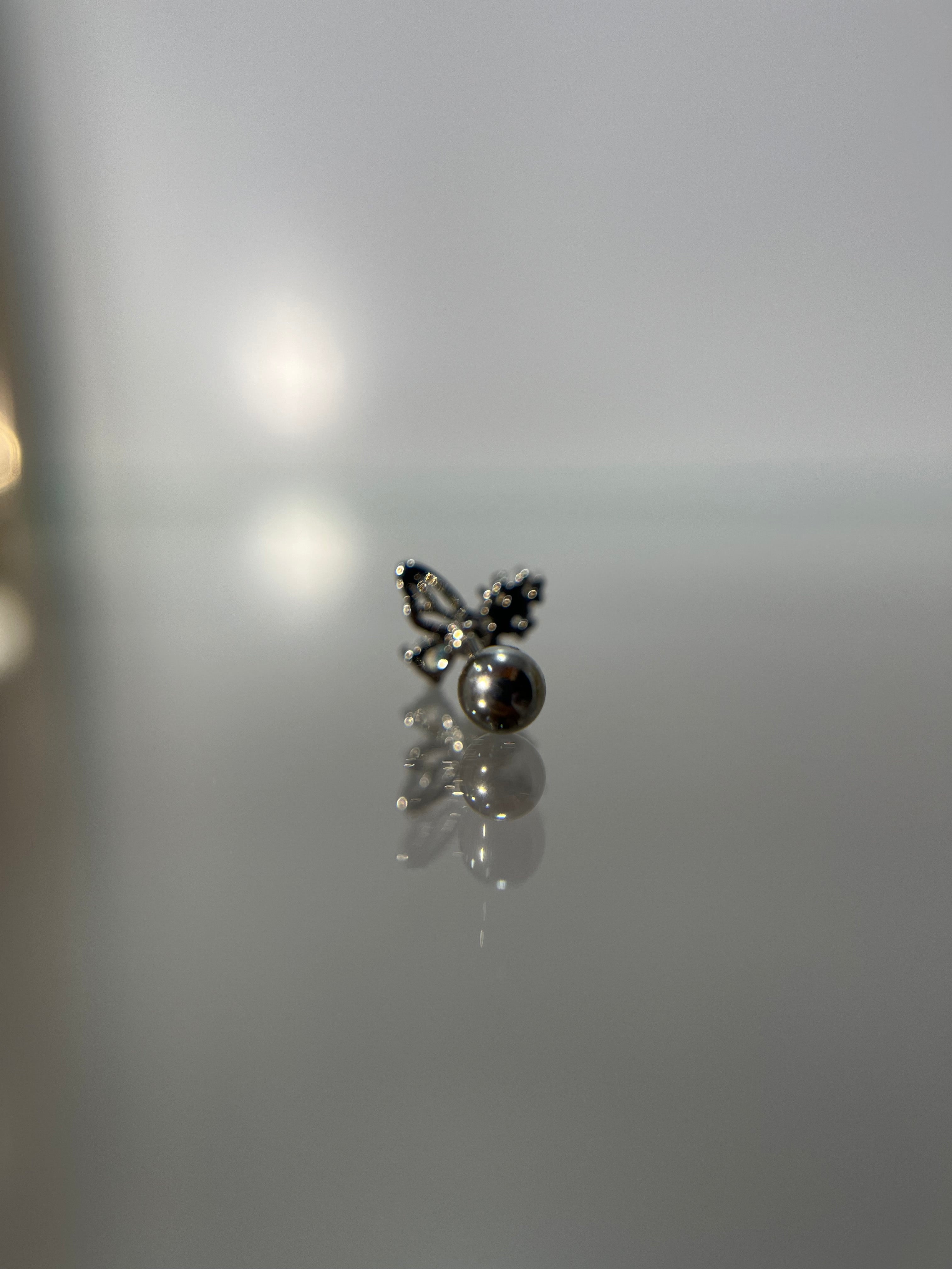 Piercings mariposa (cierre esfera)