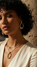 Collar doble y pendientes modernos color dorado