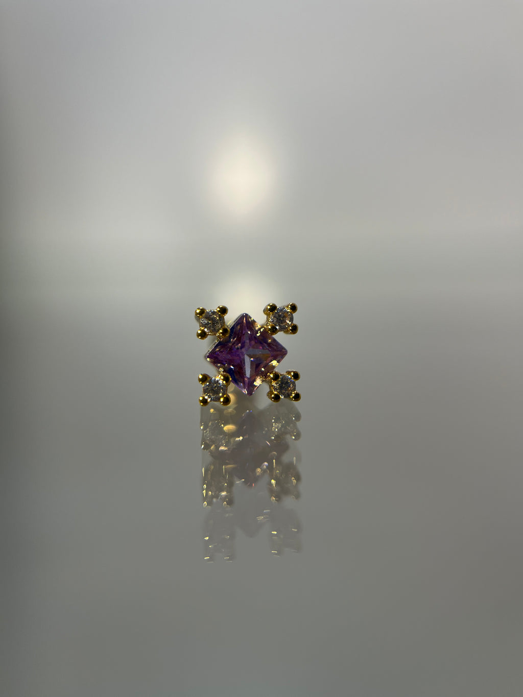 Piercings diamante violeta (cierre esfera)