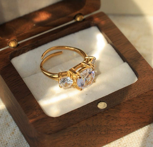 Anillo ajustable con 3 cristales