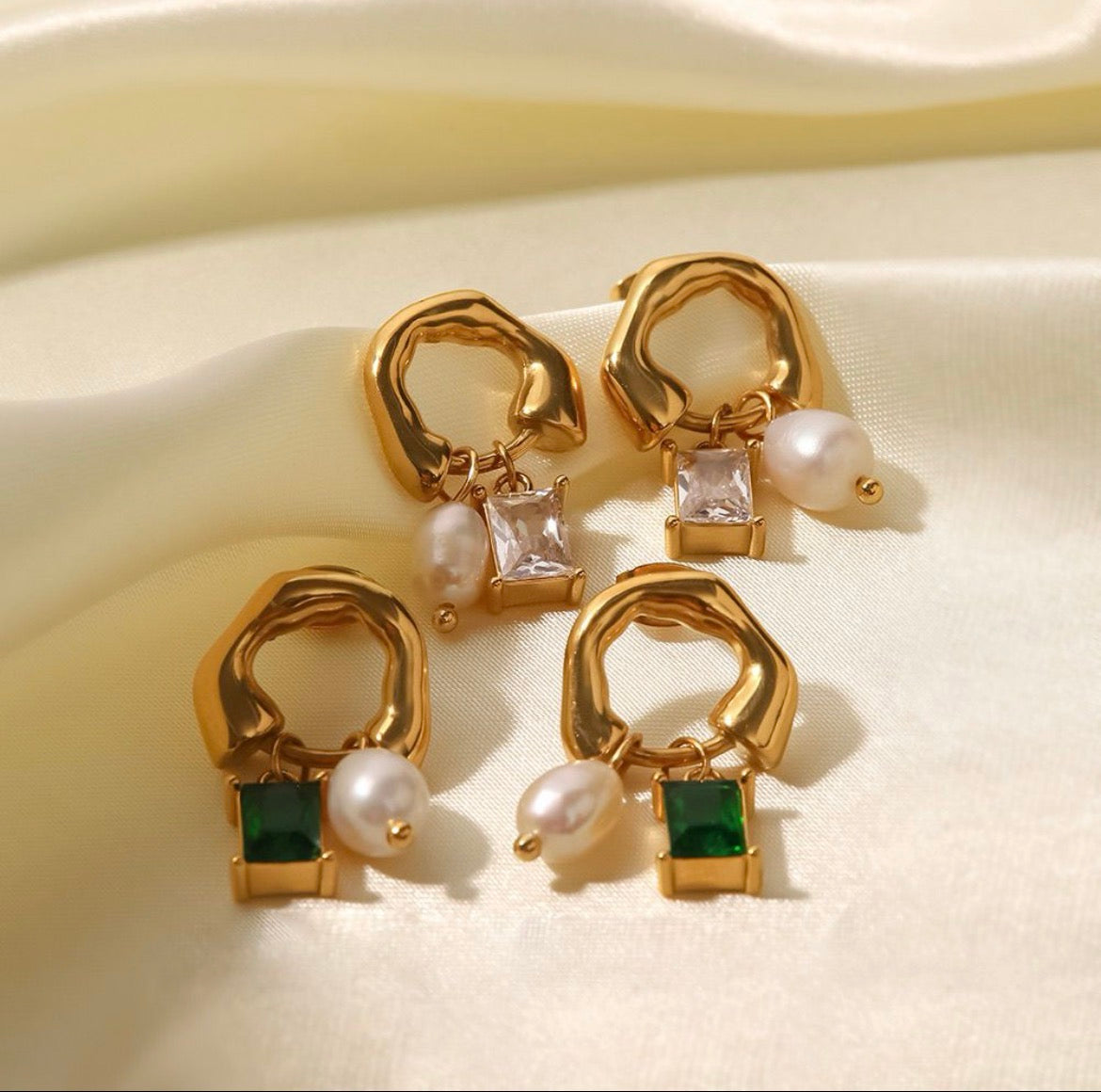 Argollas naturales con cristal blanco
