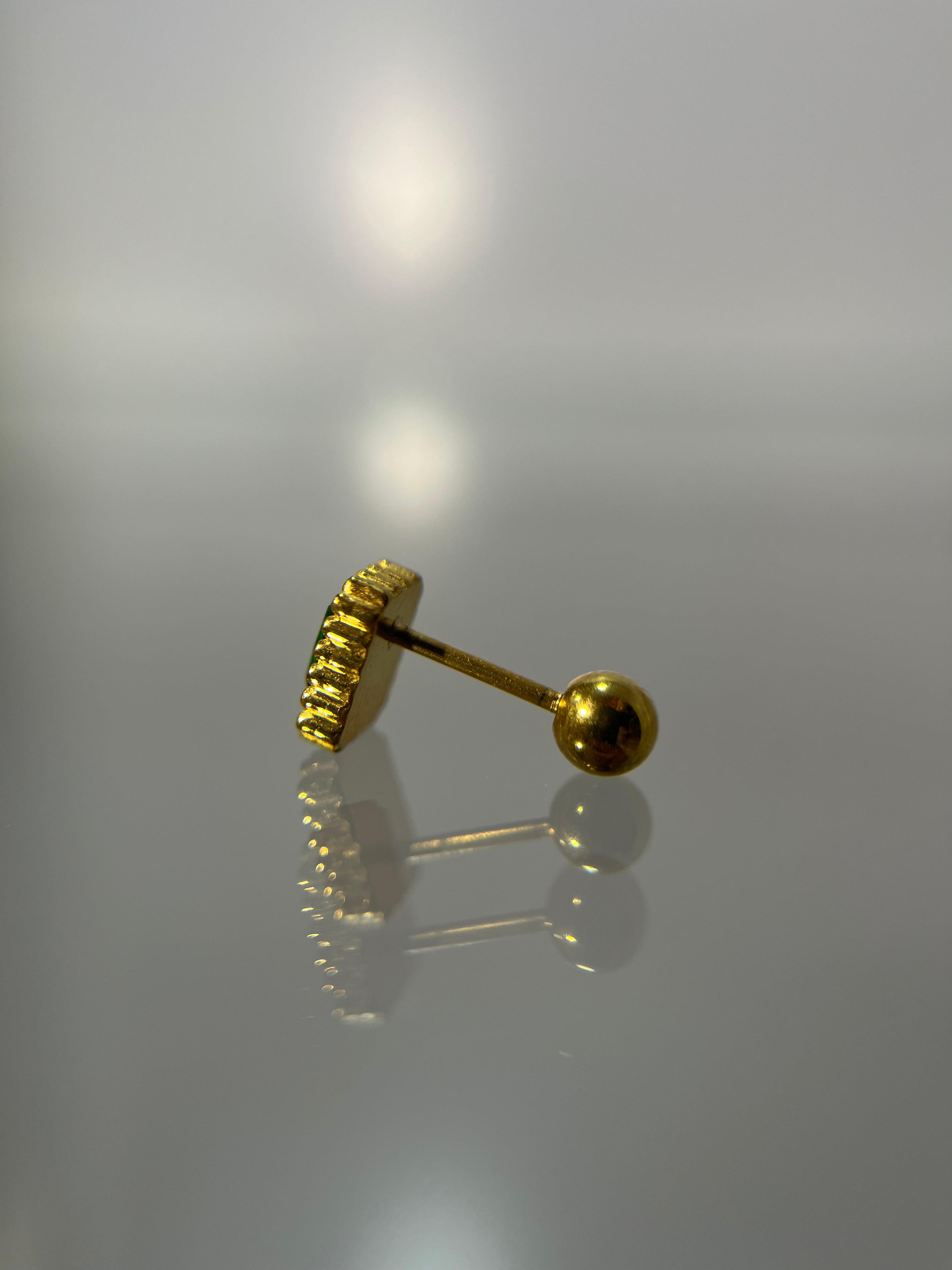 Piercing piedra verde (cierre esfera)