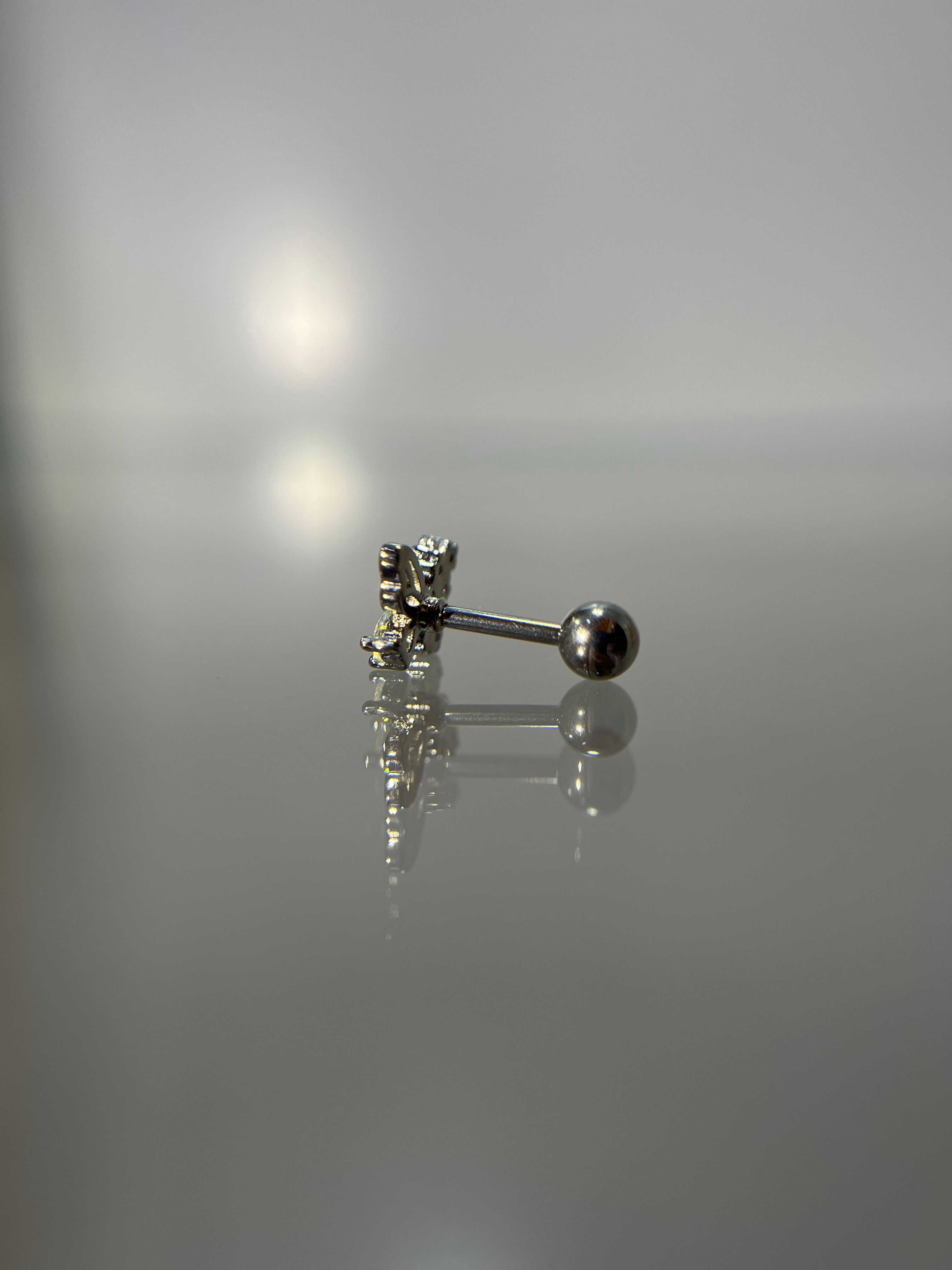 Piercings mariposa (cierre esfera)