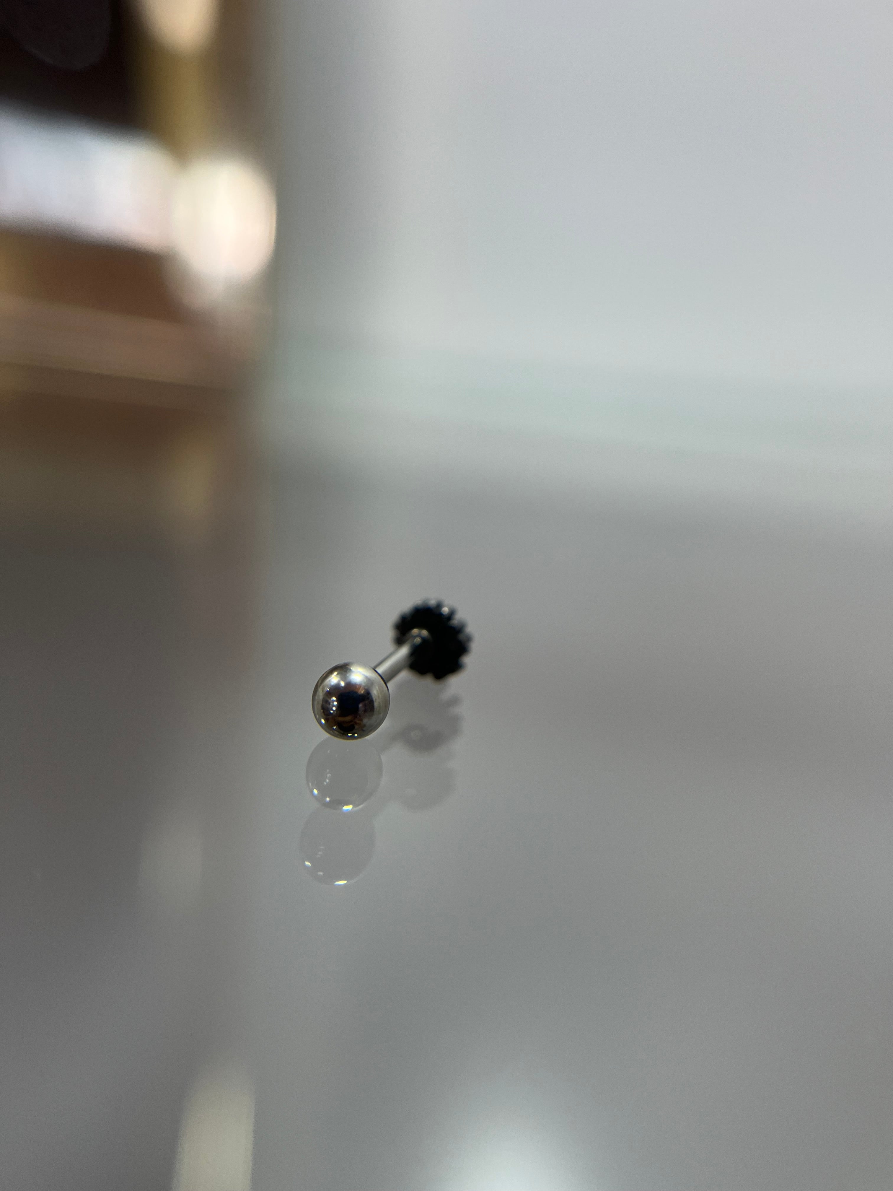Piercings flor (cierre esfera)