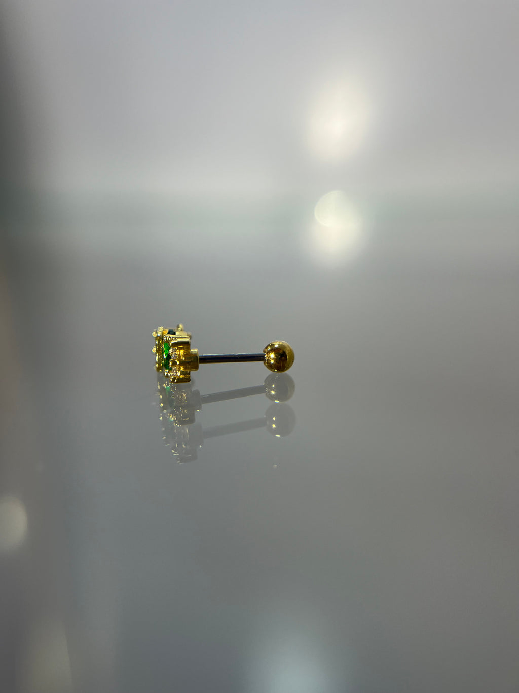 Piercings corazón verde (cierre esfera)