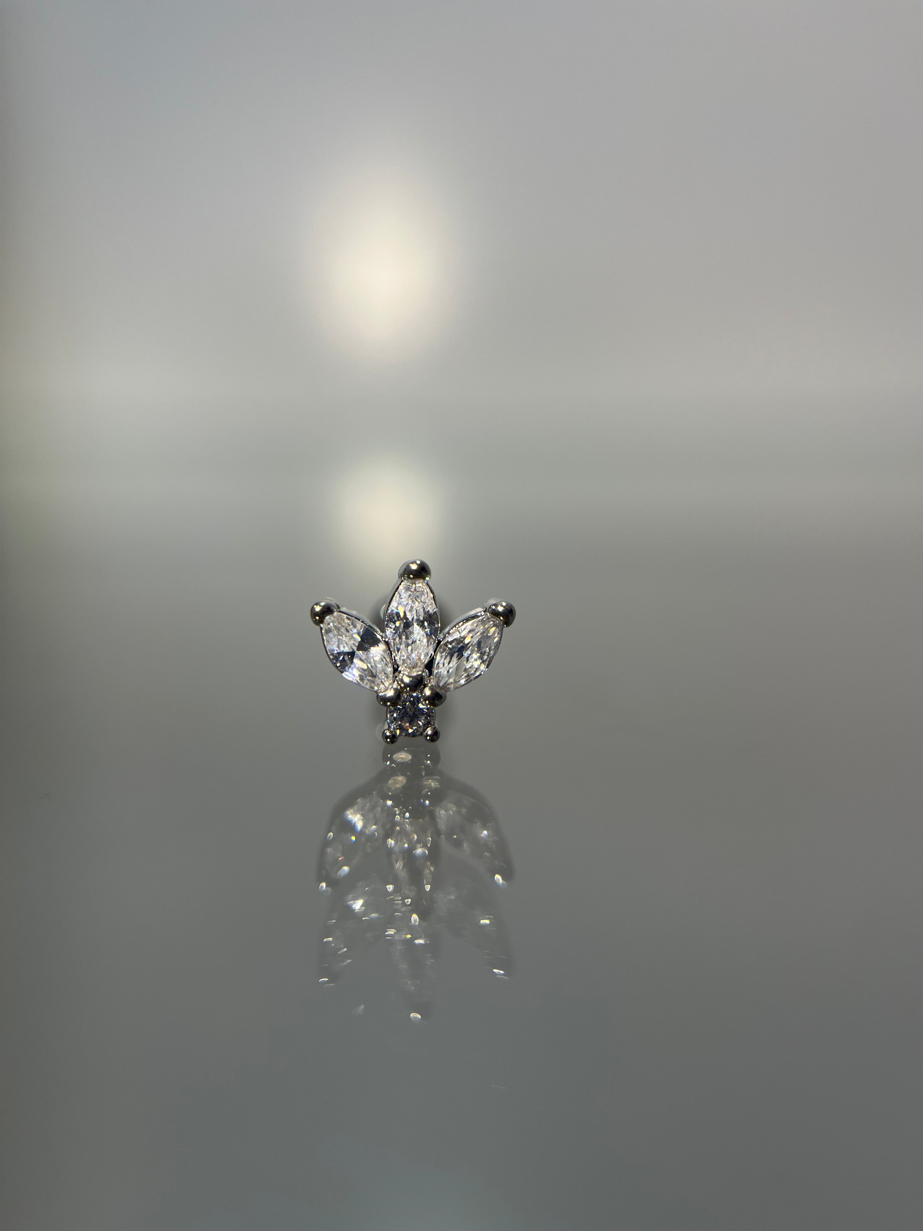Piercings flor lotus (cierre esfera)