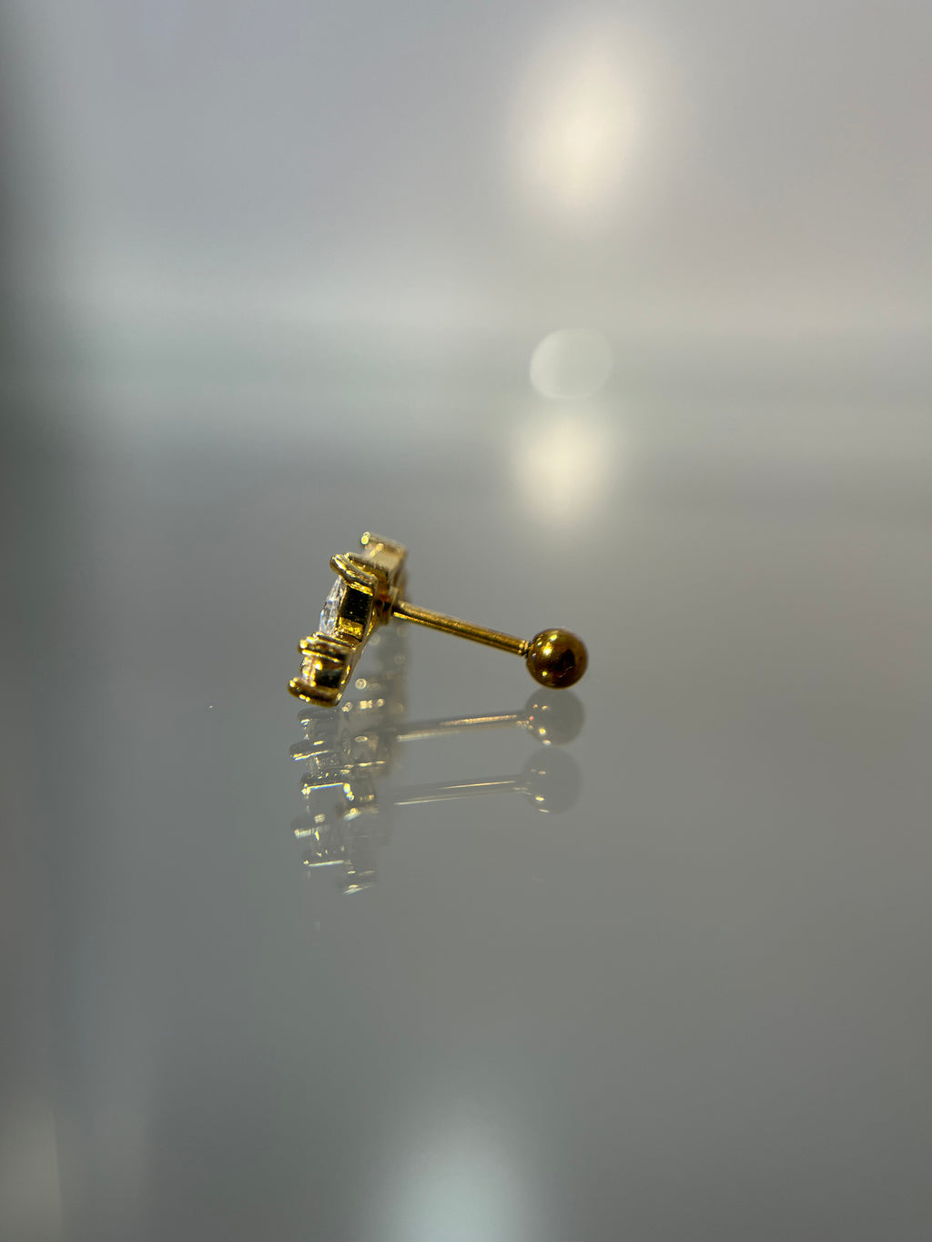 Piercings triángulos (cierre esfera)