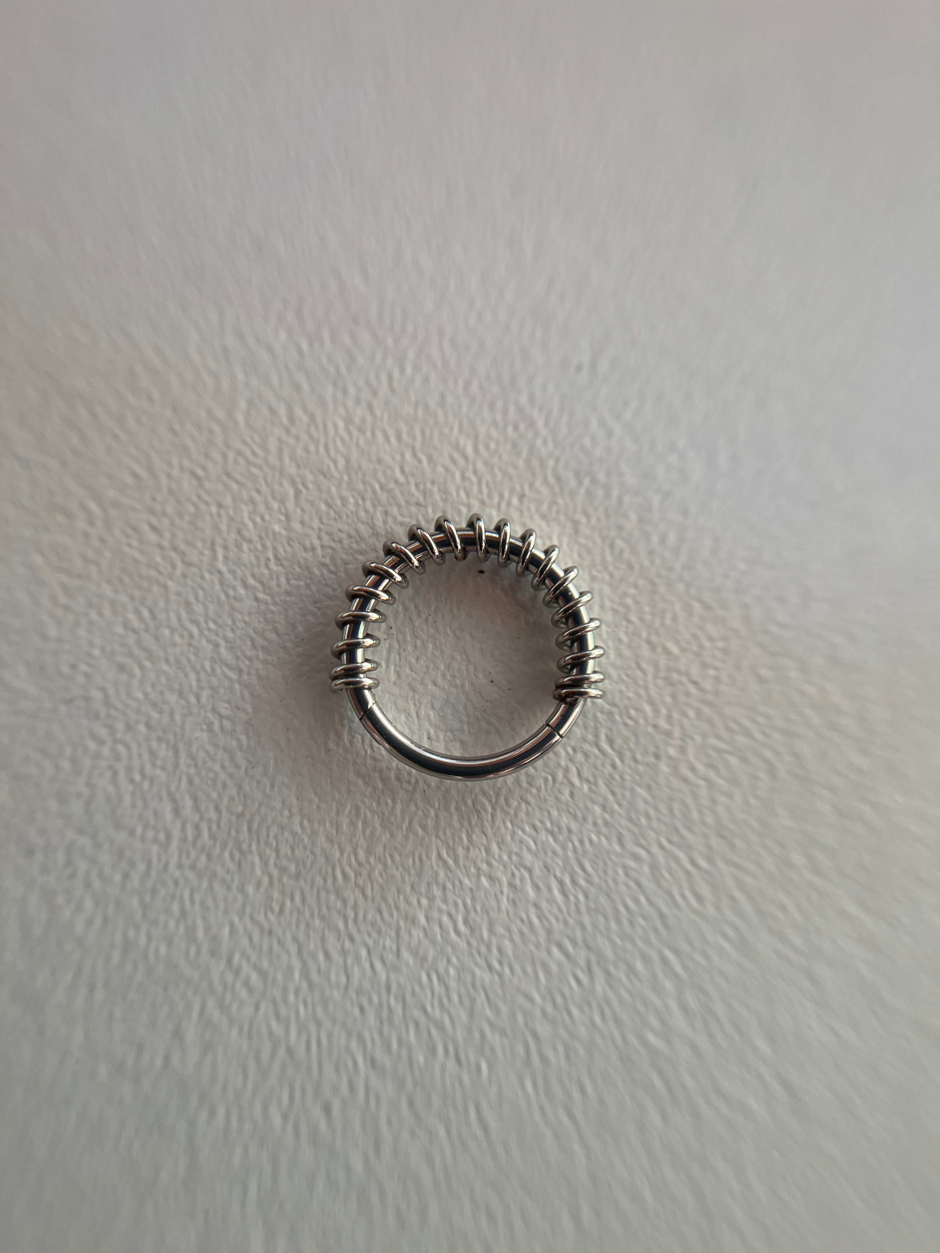 Piercings elástico