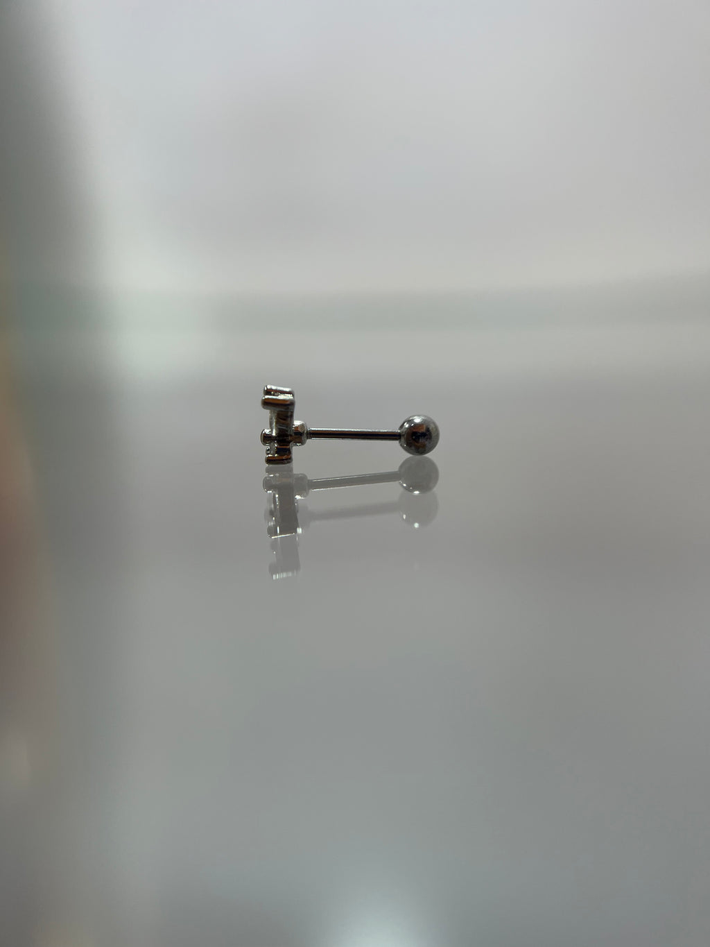 Piercing mariposa mini (cierre esfera)