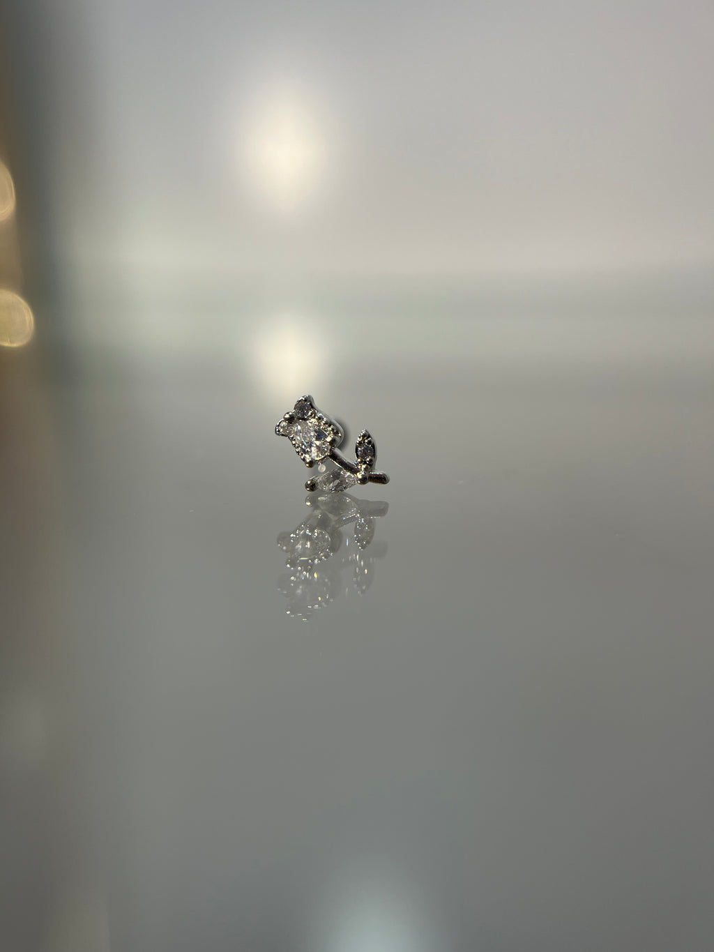 Piercings tulipán diamantes (cierre esfera)