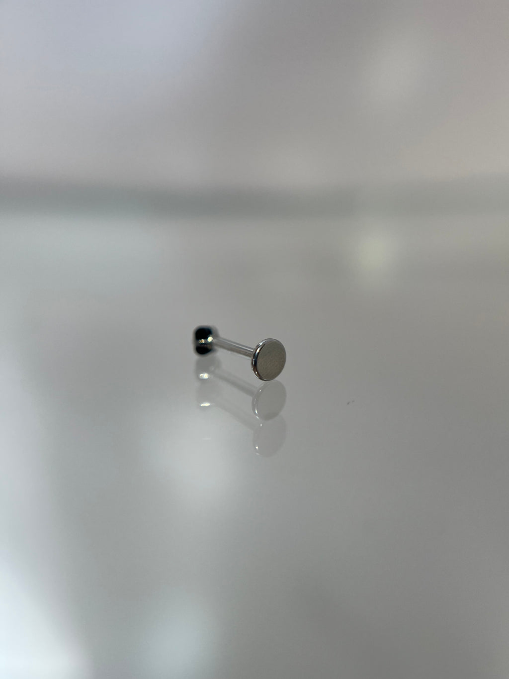 Piercings cristal negro (cierre plano)
