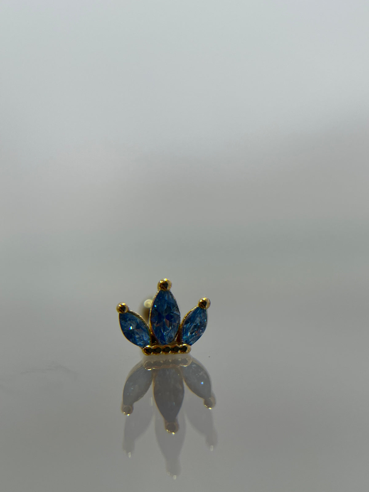 Piercing corona titanium dorado (cierre bolilla)
