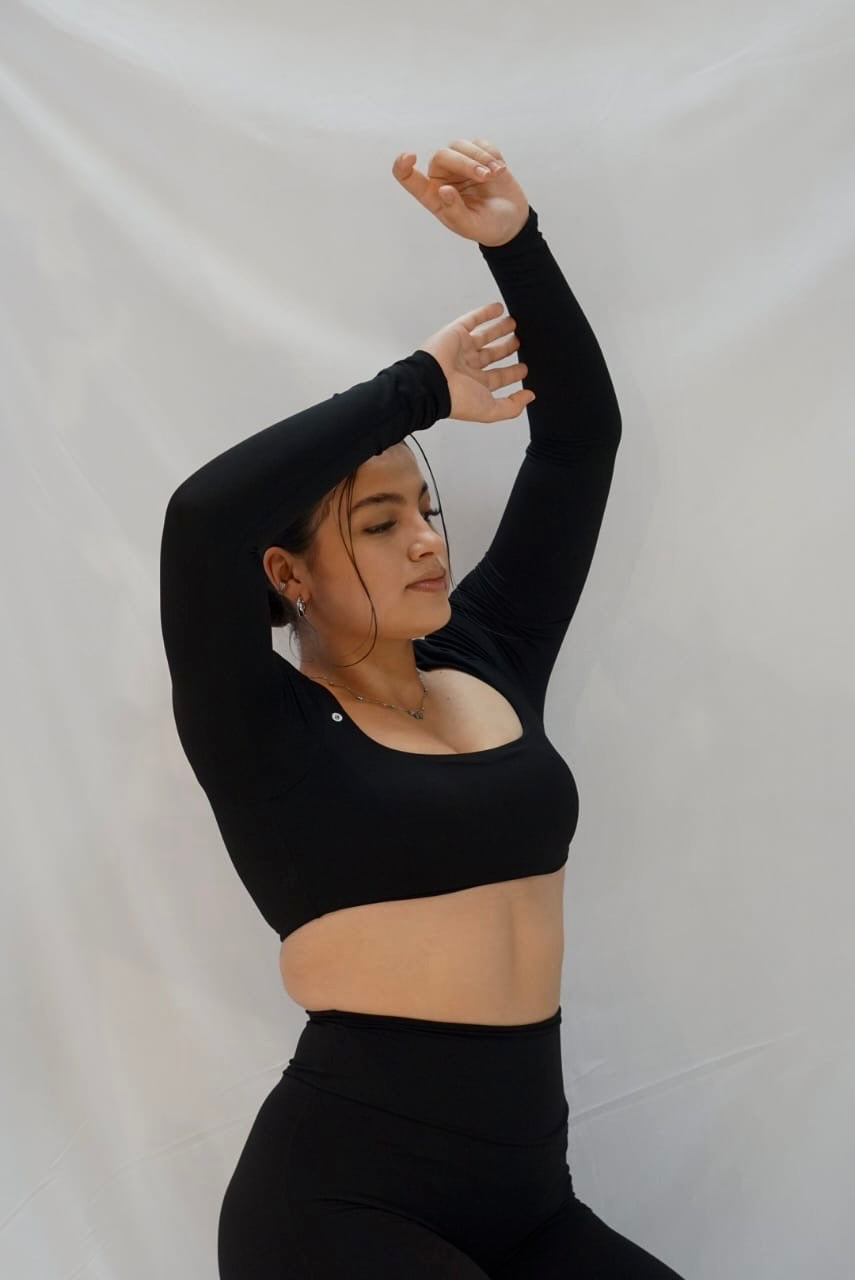 Set deportivo (Top manga larga y licra)