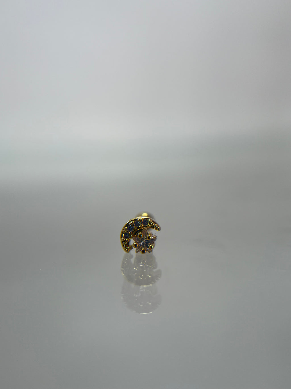 Piercing media luna titanium dorado (cierre bolilla)