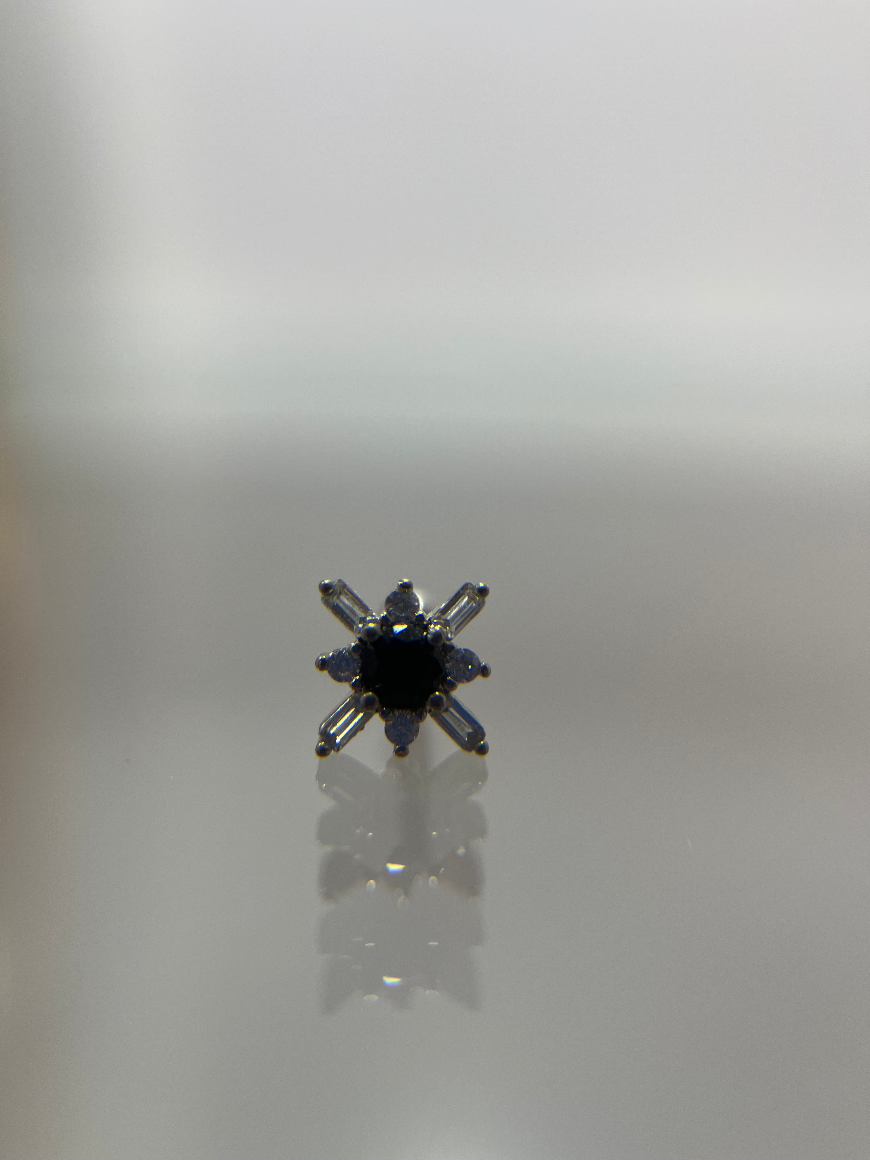 Piercings estrella negra (cierre esfera)