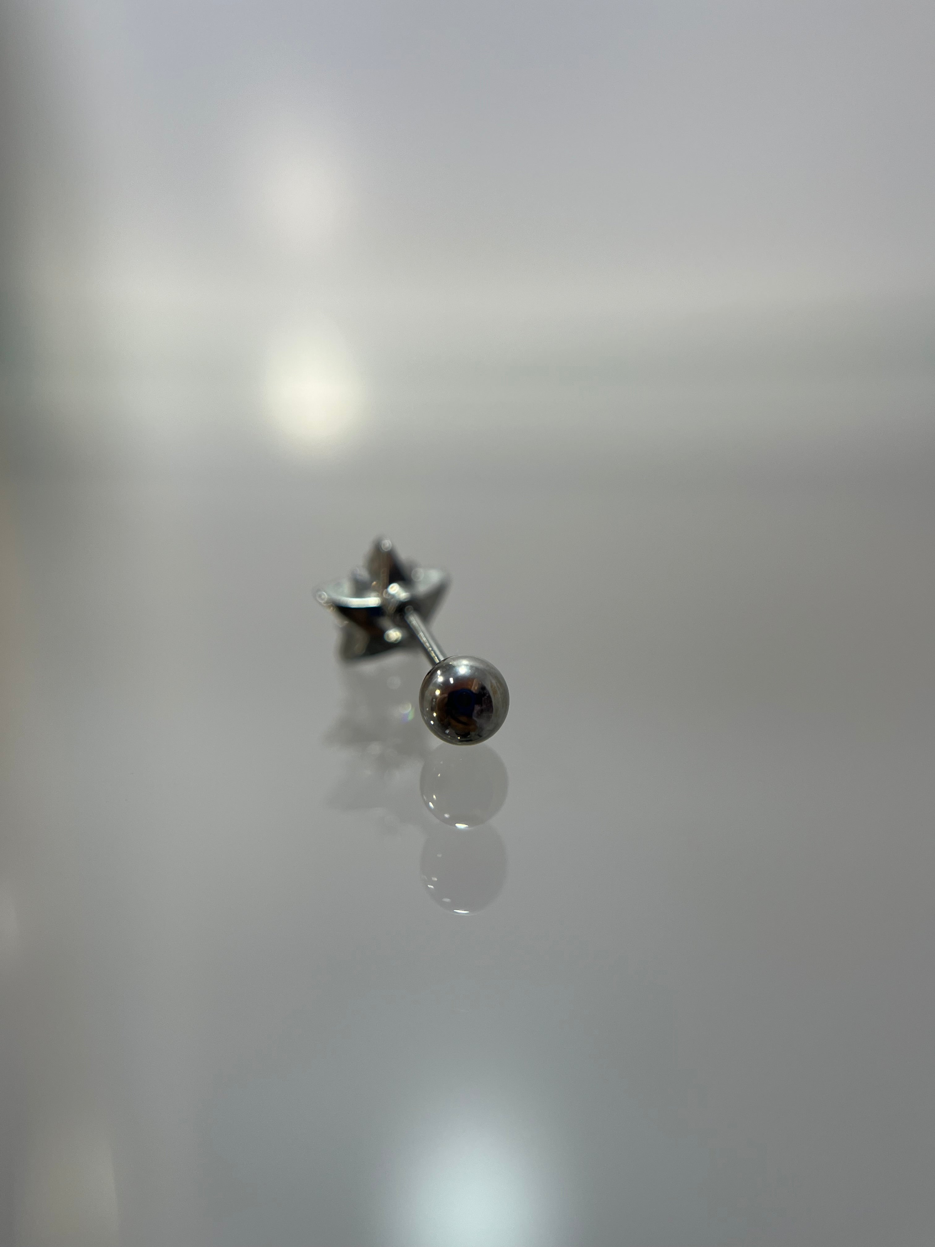 Piercings estrella (cierre esfera)