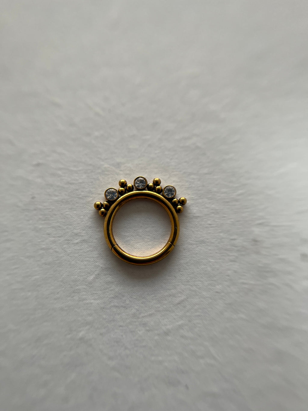 Piercings bolitas