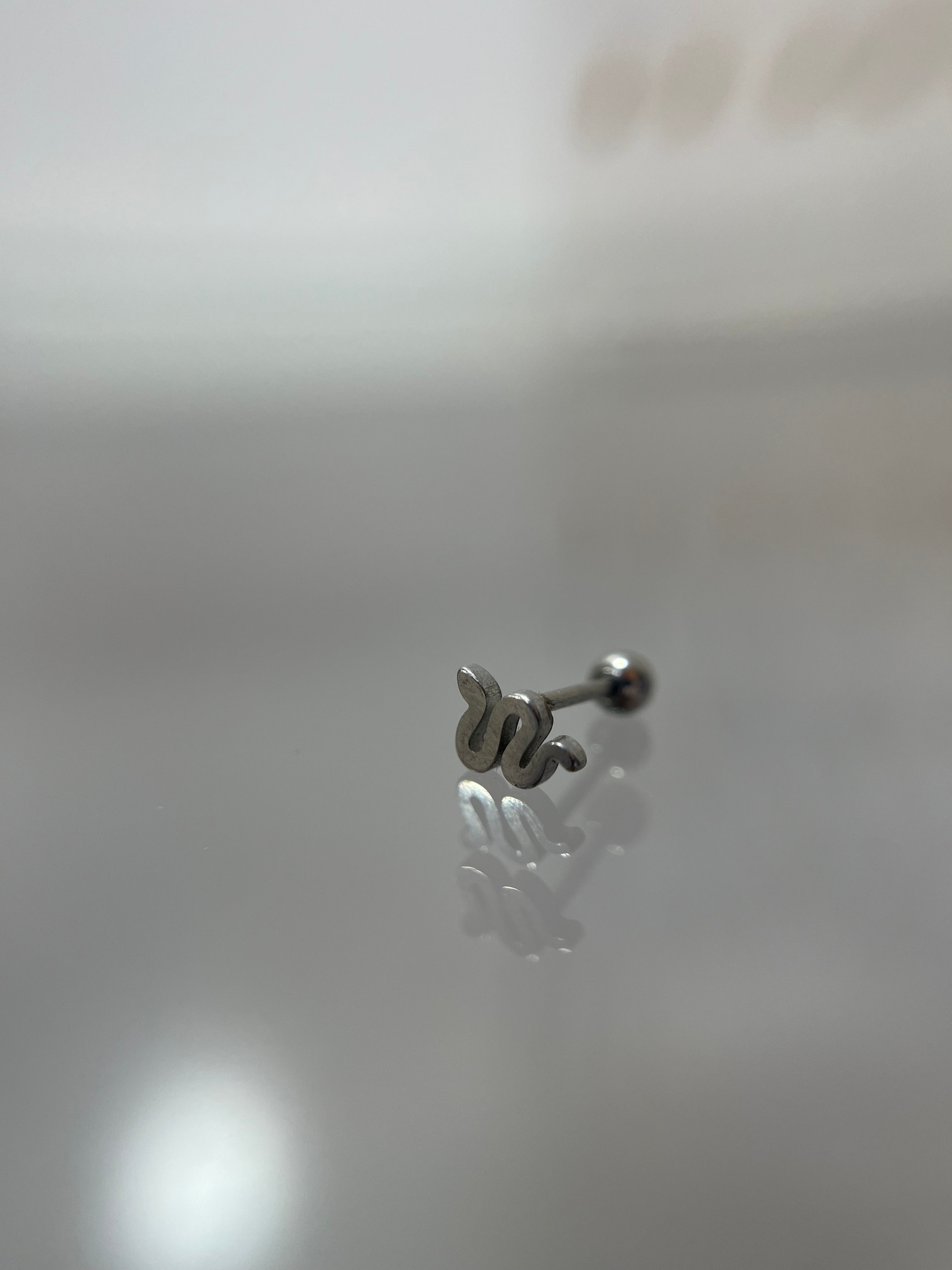 Piercings serpiente pequeña (cierre esfera)