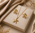 Set collar + aretes estrella  dorados