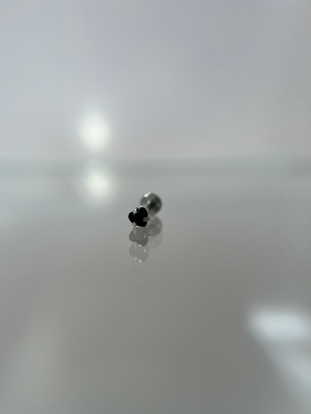 Piercings cristal negro (cierre plano)