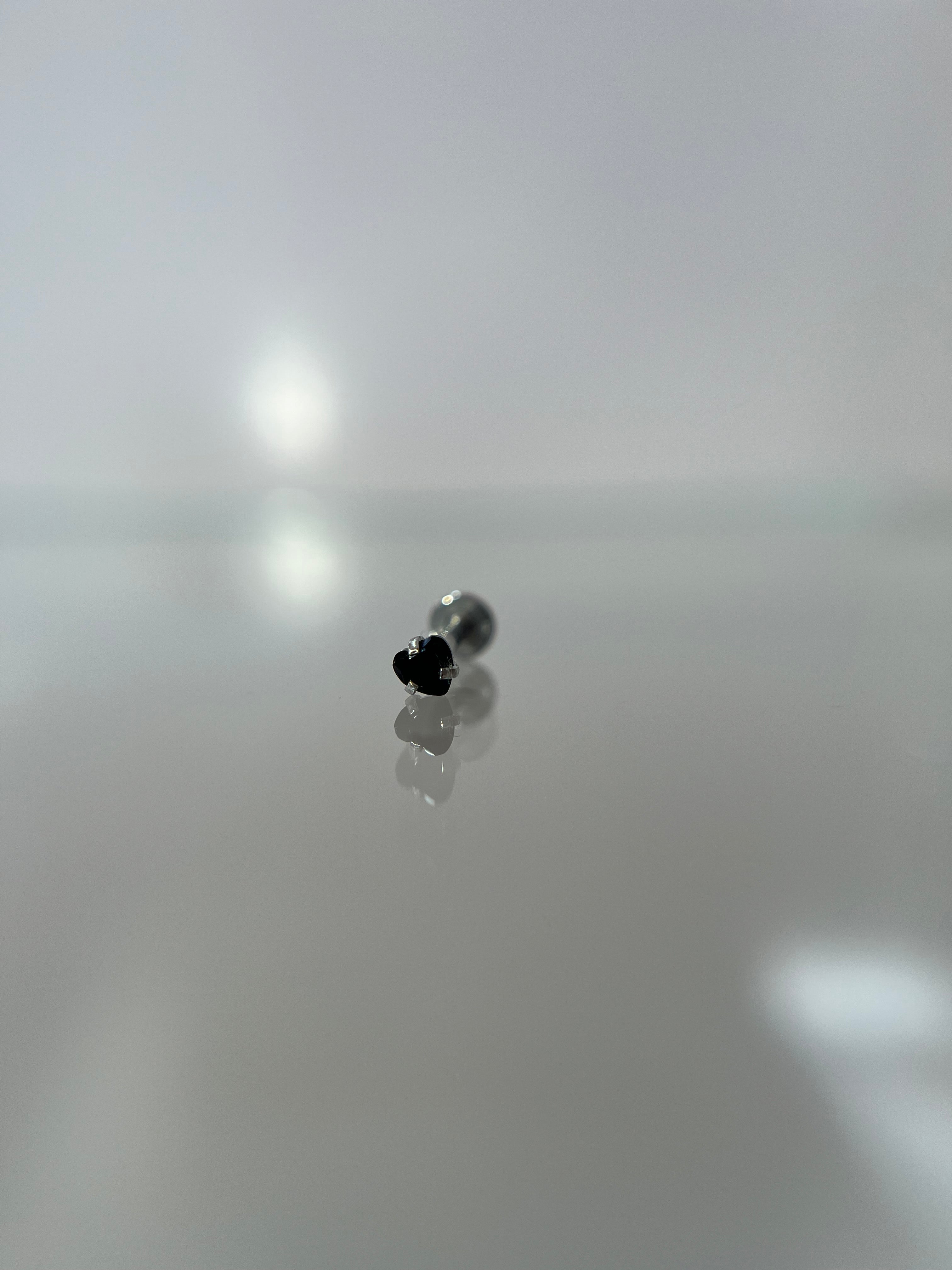 Piercings cristal negro (cierre plano)