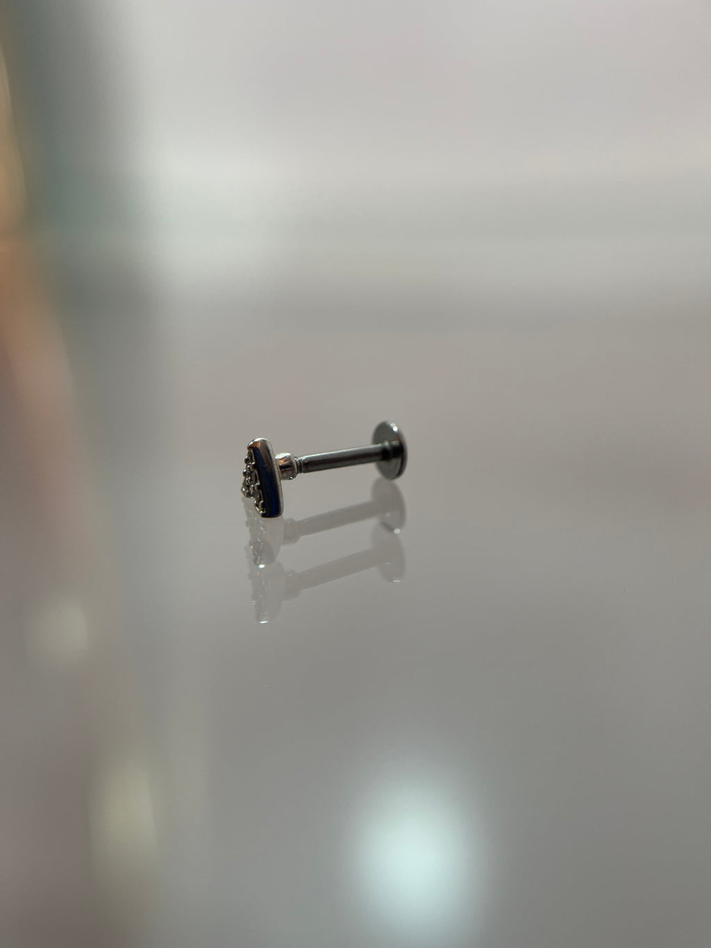 Piercings montaña (cierre plano)