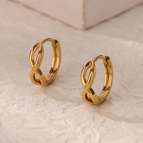 Argollas infinito color dorado