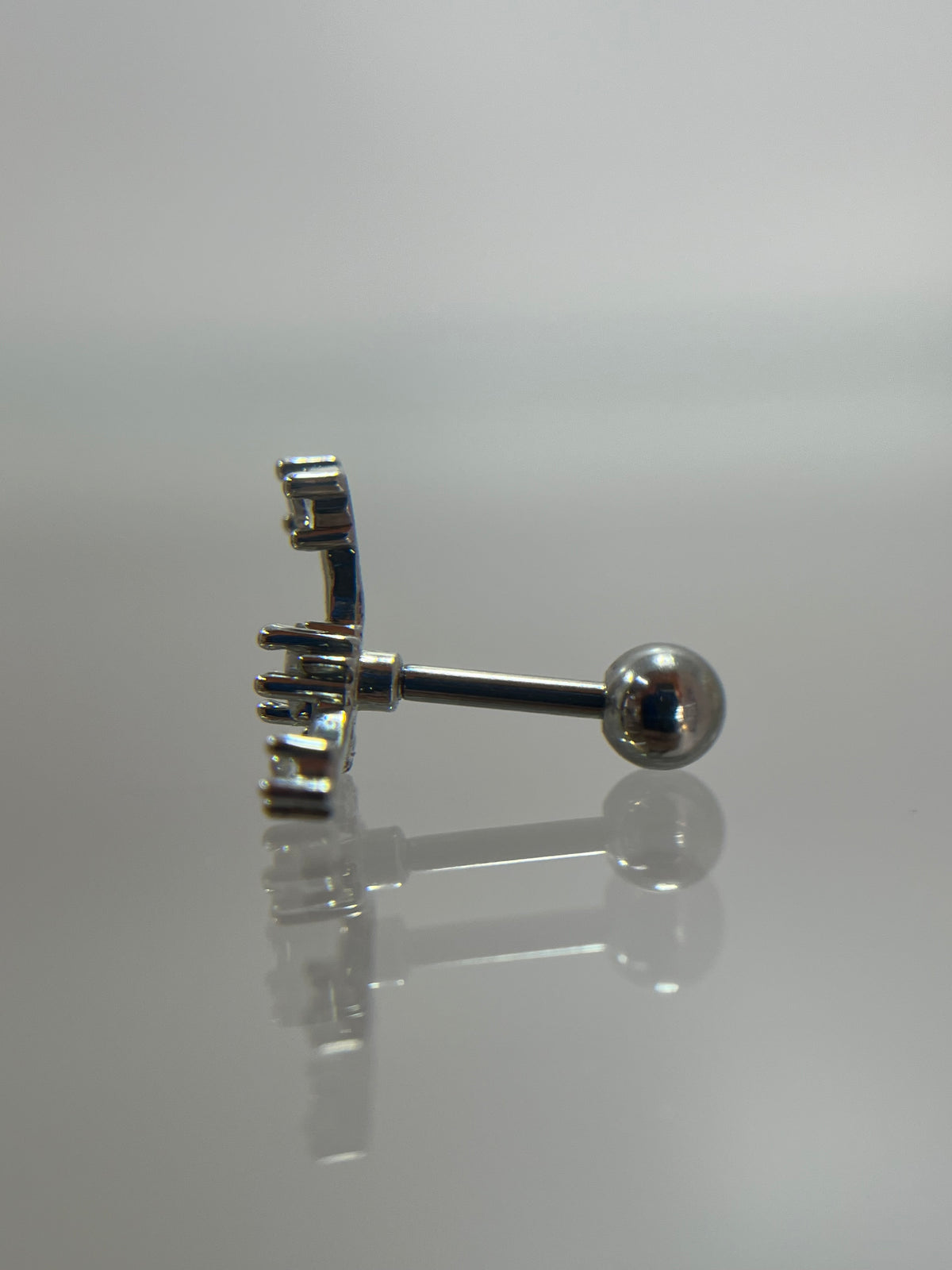 Piercing racimo acero plateado (cierre bolilla)