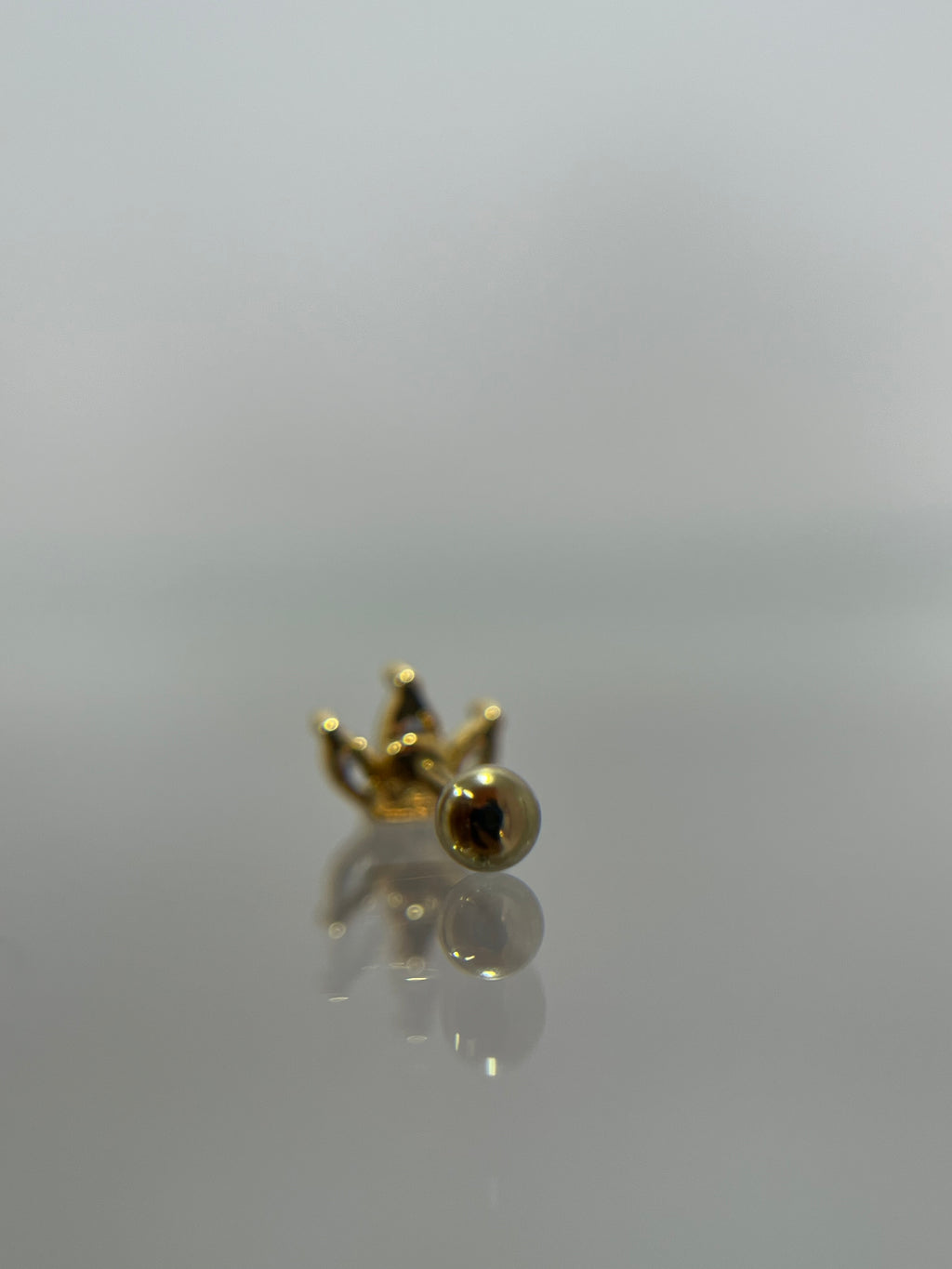 Piercing corona titanium dorado (cierre bolilla)