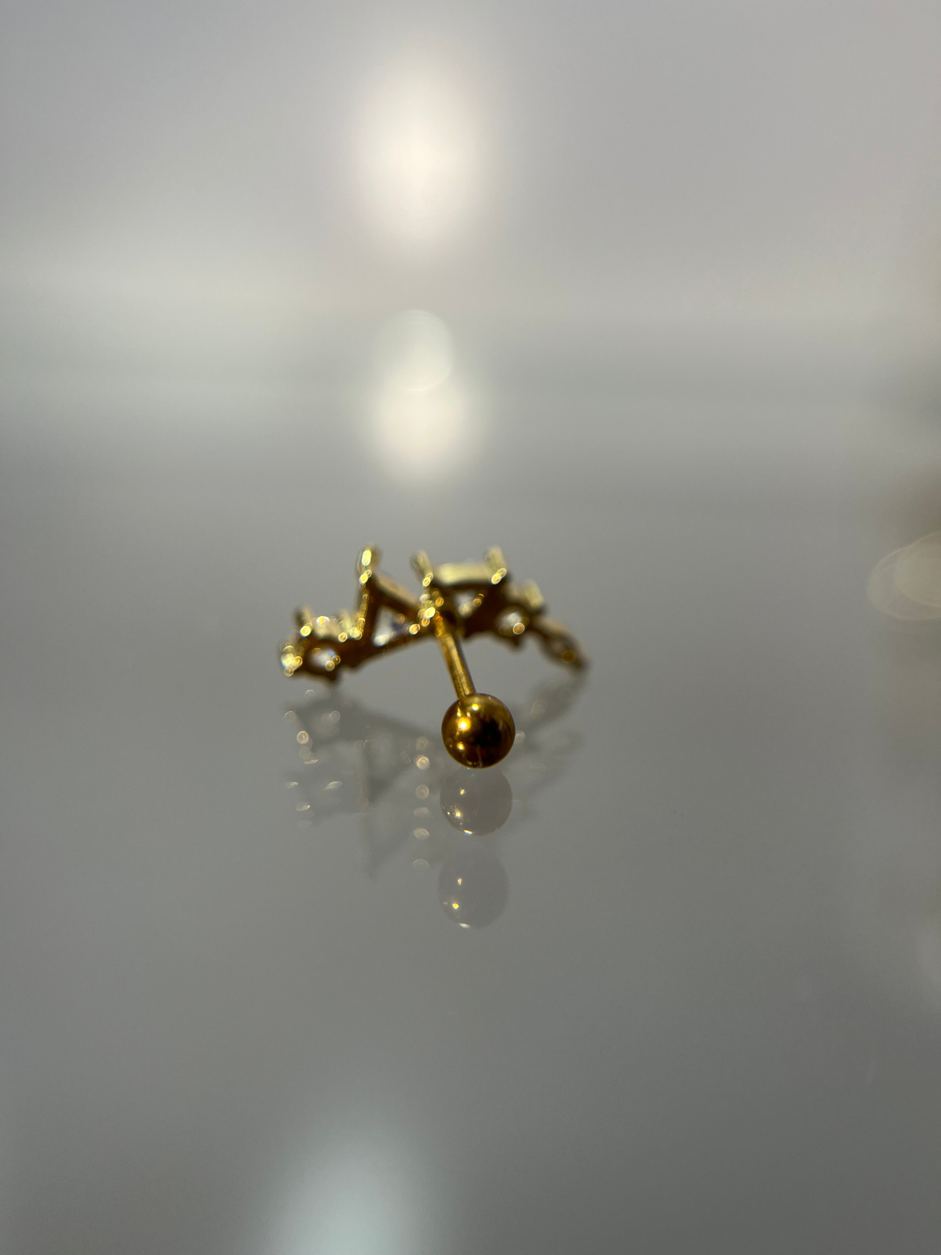 Piercings triángulos (cierre esfera)