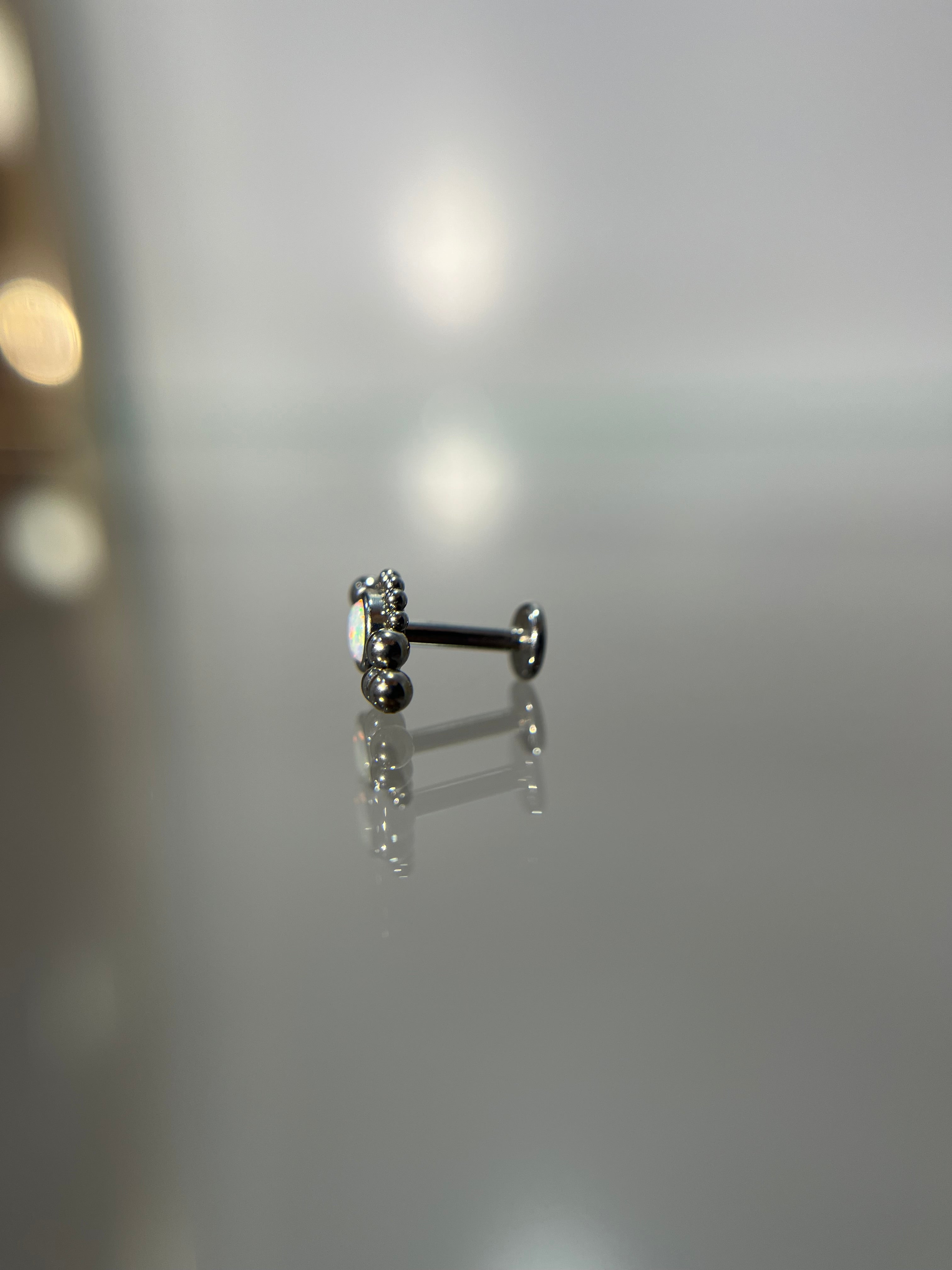 Piercings tornasol (cierre plano)