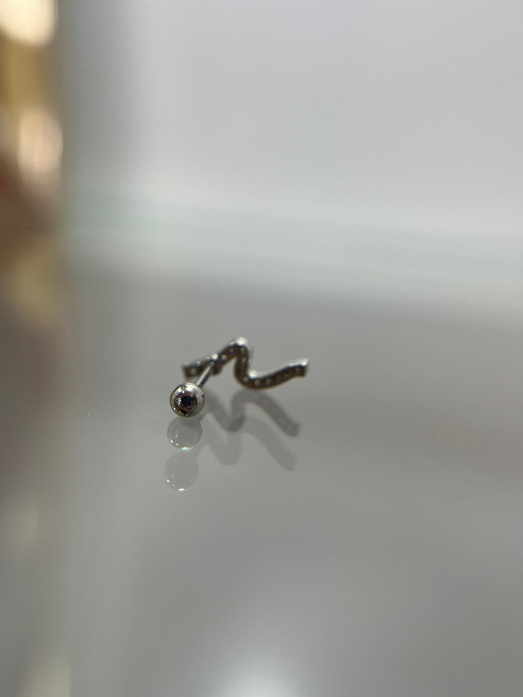 Piercings ondulado (cierre esfera)
