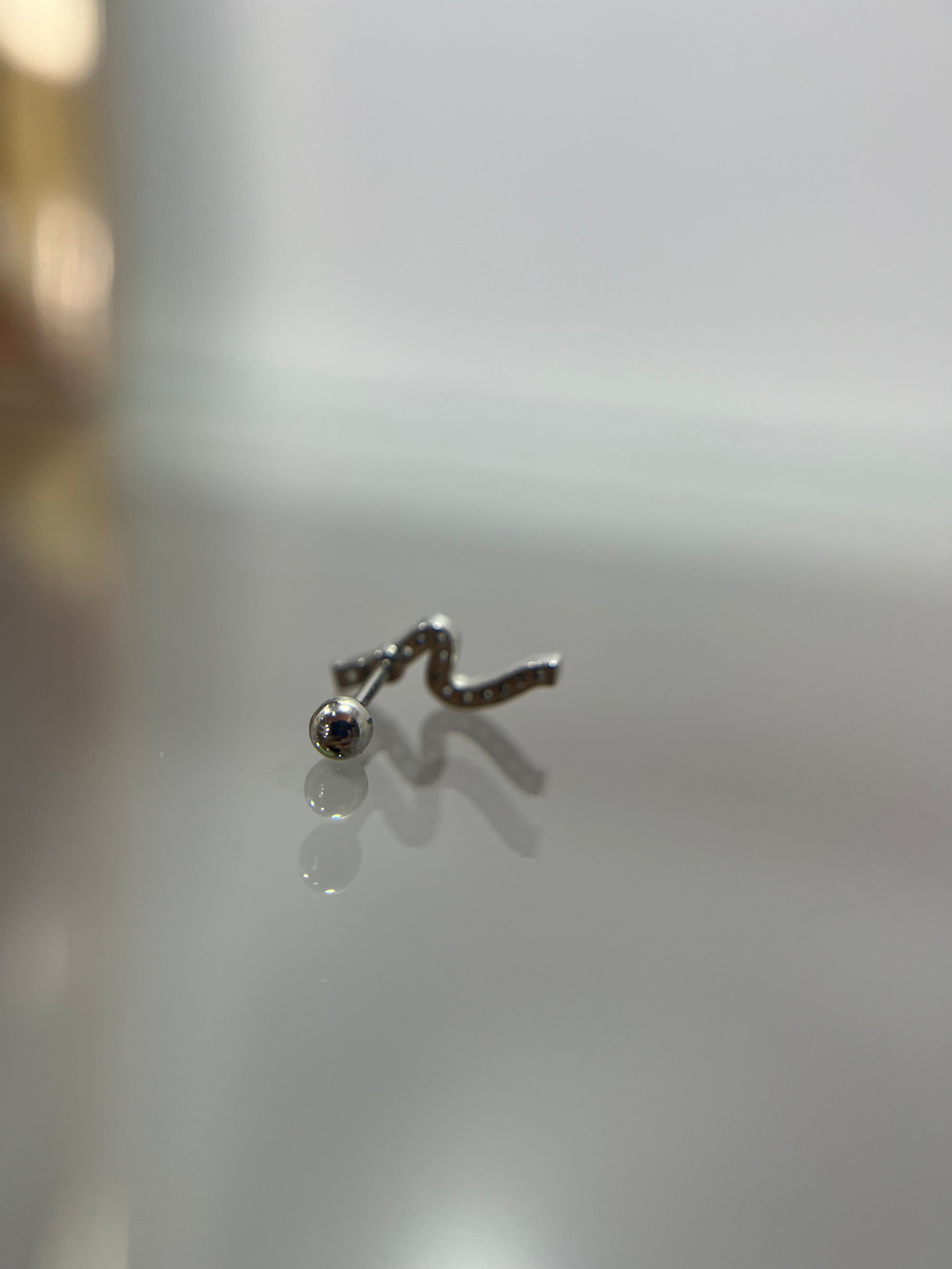 Piercings ondulado (cierre esfera)