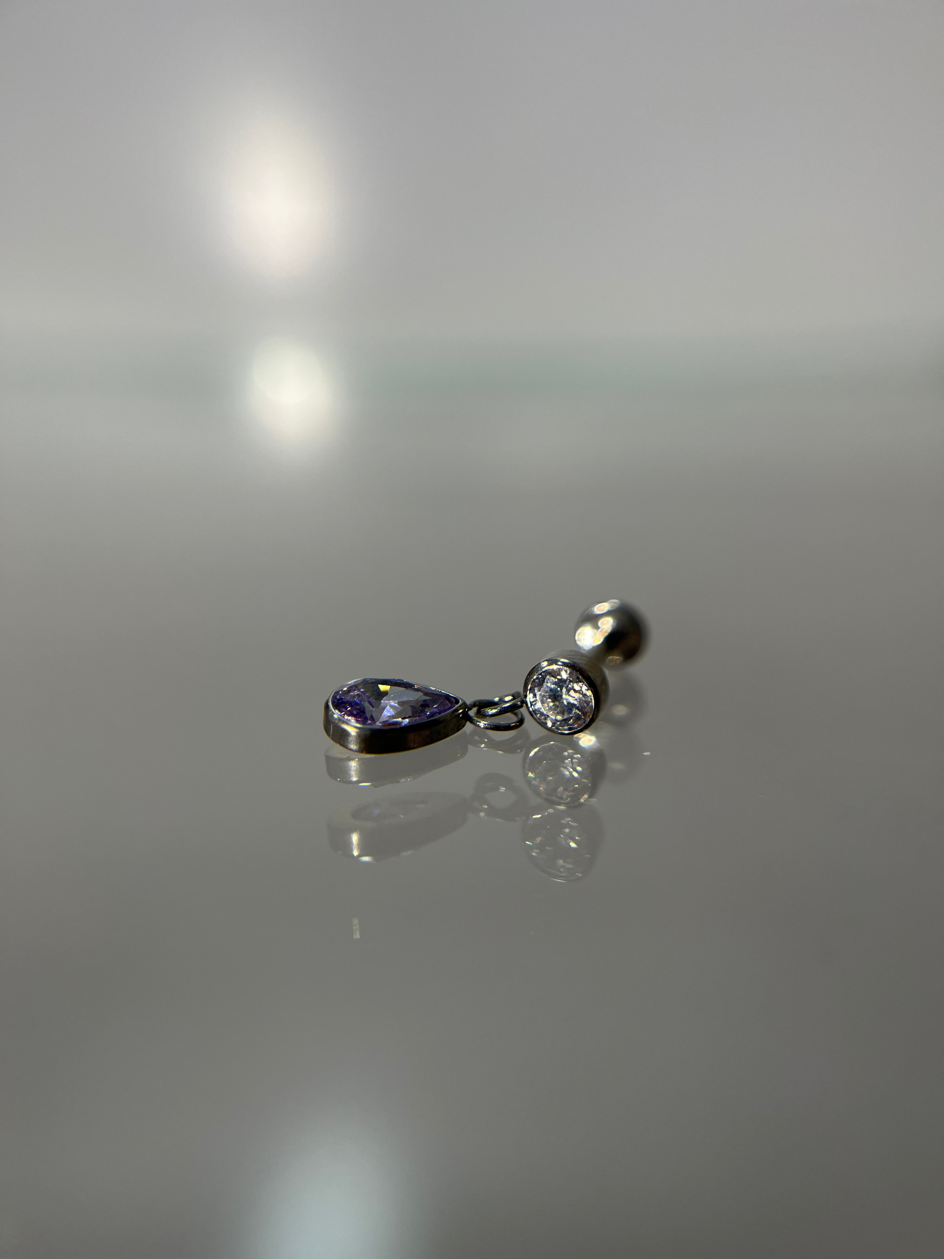 Piercings colgantes lila (cierre plano)
