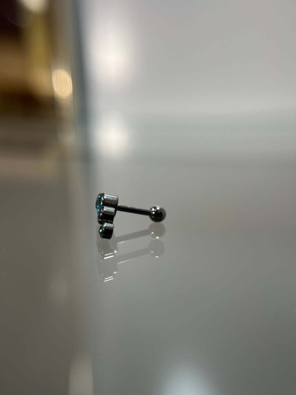 Piercings circonitas azules (cierre esfera)