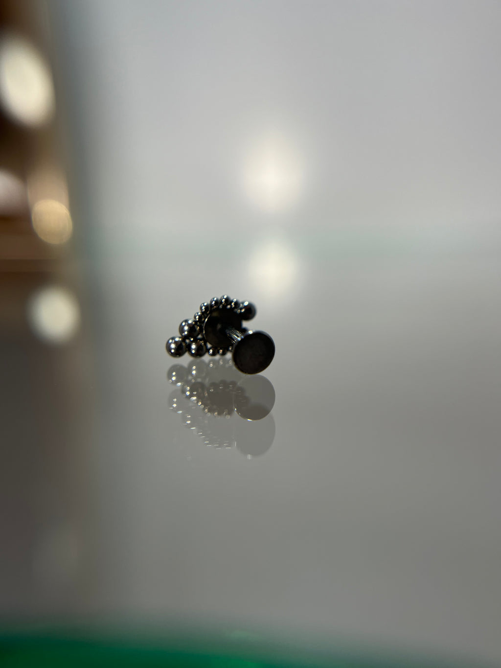 Piercings tornasol (cierre plano)