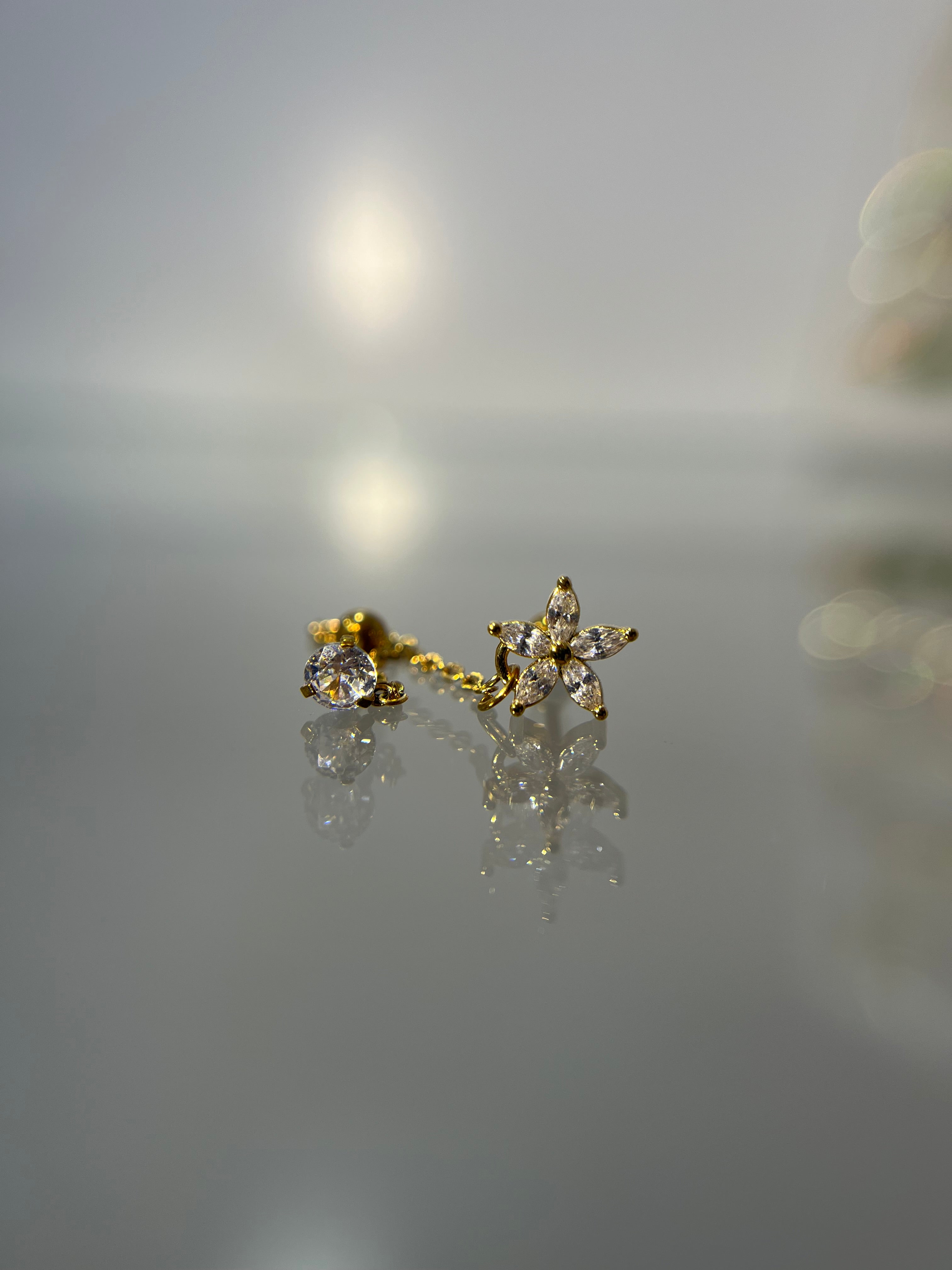 Piercings colgante flor (cierre esfera)