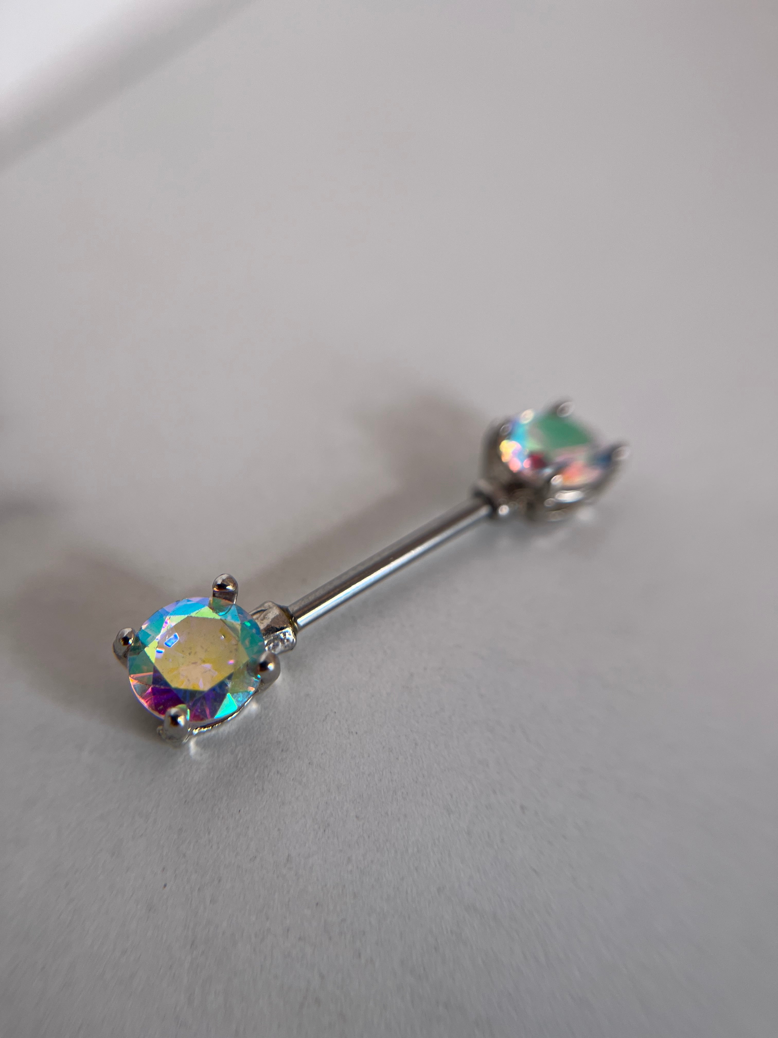 Piercings pezones diamantes