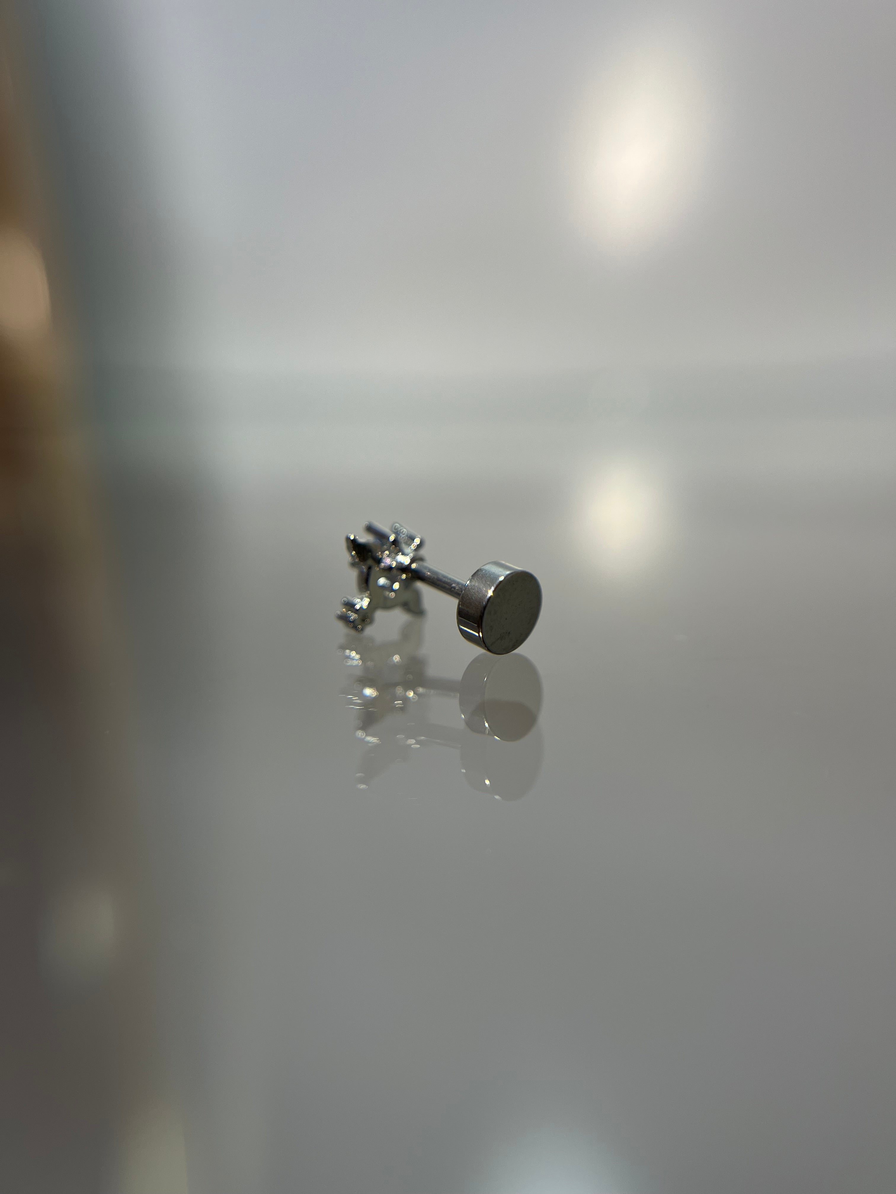 Piercings estrella (cierre plano)