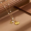 Collar de conchas y estrellas de mar