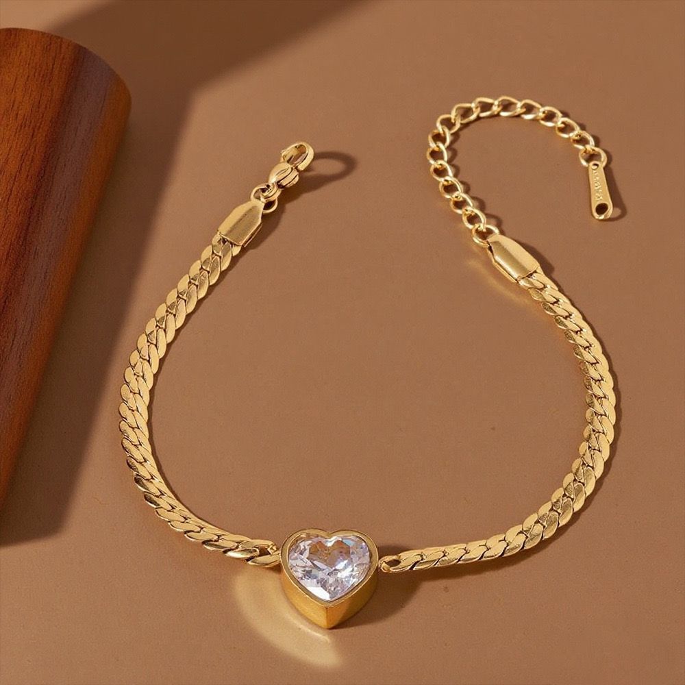 Pulsera de corazón dorada