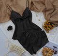 Pijama de satín negro