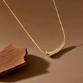 Collar dorado